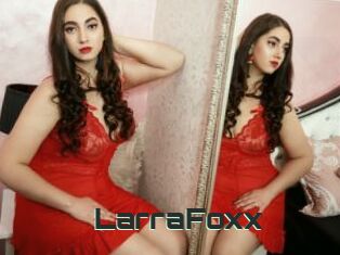 LarraFoxx