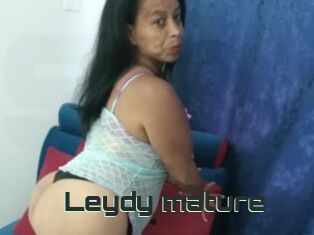 Leydy_mature