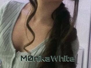 M0nikaWhite