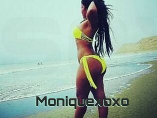 Moniquexoxo