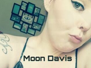 Moon_Davis