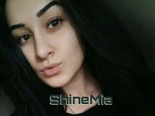 ShineMia