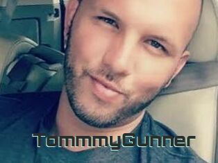 TommmyGunner