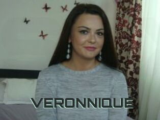 VERONNIQUE_